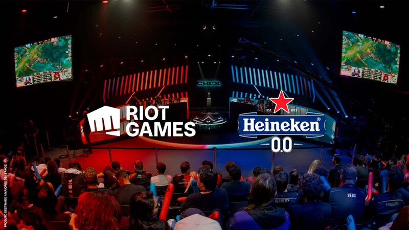 Banner de divulgação da parceria Riot Games e Heineken 0.0