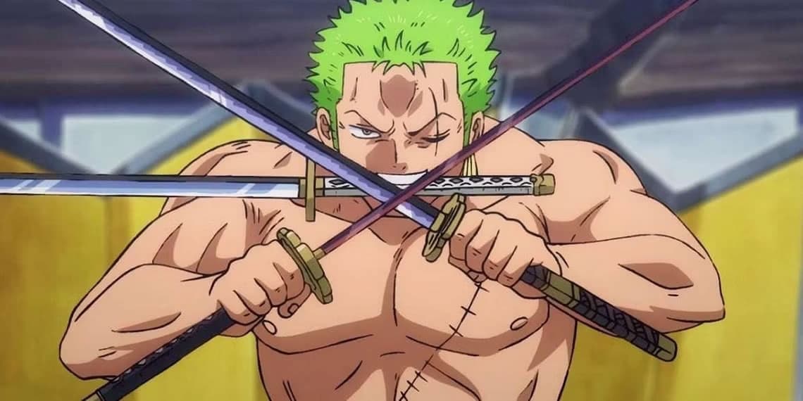 personagem original do cosplay feminino de zoro, homem musculoso sem camisa com cabelo verde, segurando duas espadas e com uma terceira na boca