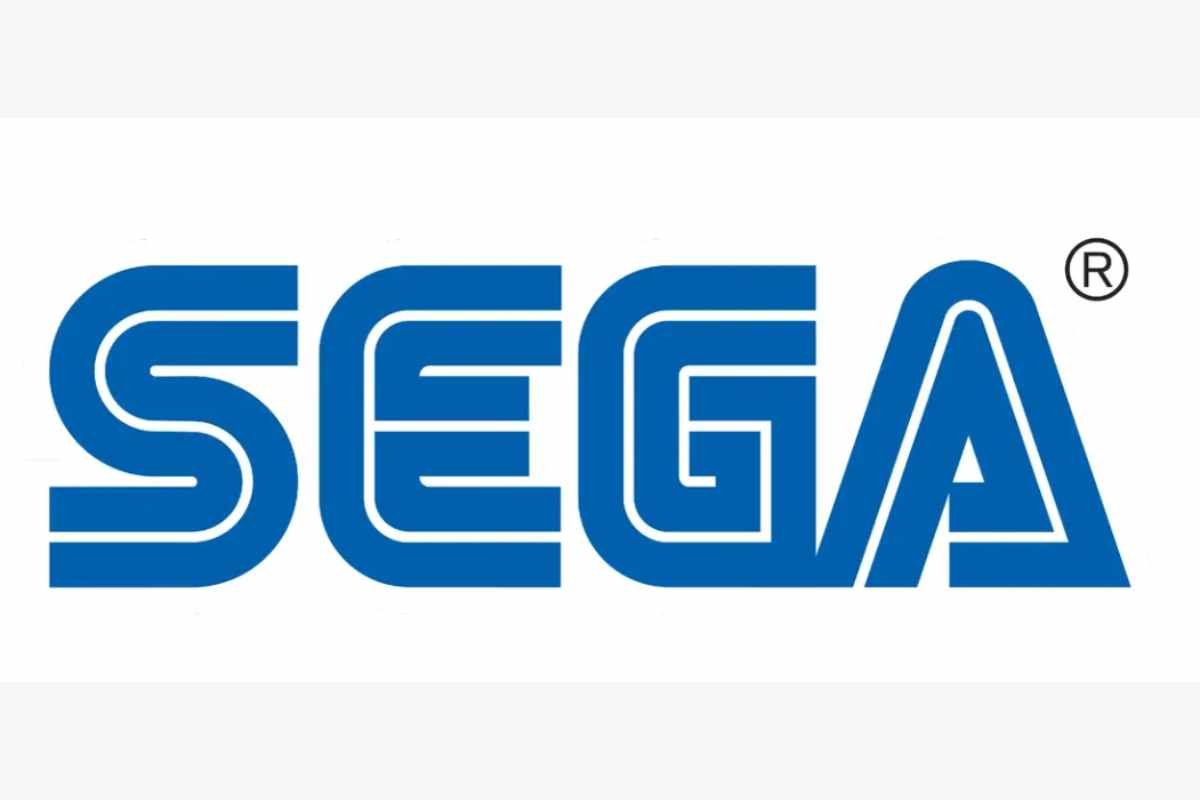 Sega. Logo da empresa Sega em fundo branco. Trata-se do nome da empresa em letras garrafais azuis.